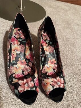 Nine West Floral Peep-Toe Heels in Pink and Black